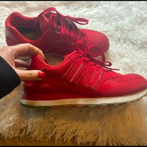 Red New Balance 574 w/ rainbow bottom - sz 7.5 🌈